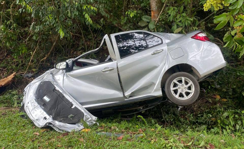 check kereta accident