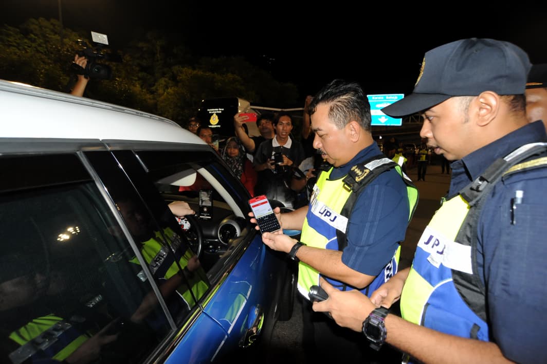 cara semak saman jpj